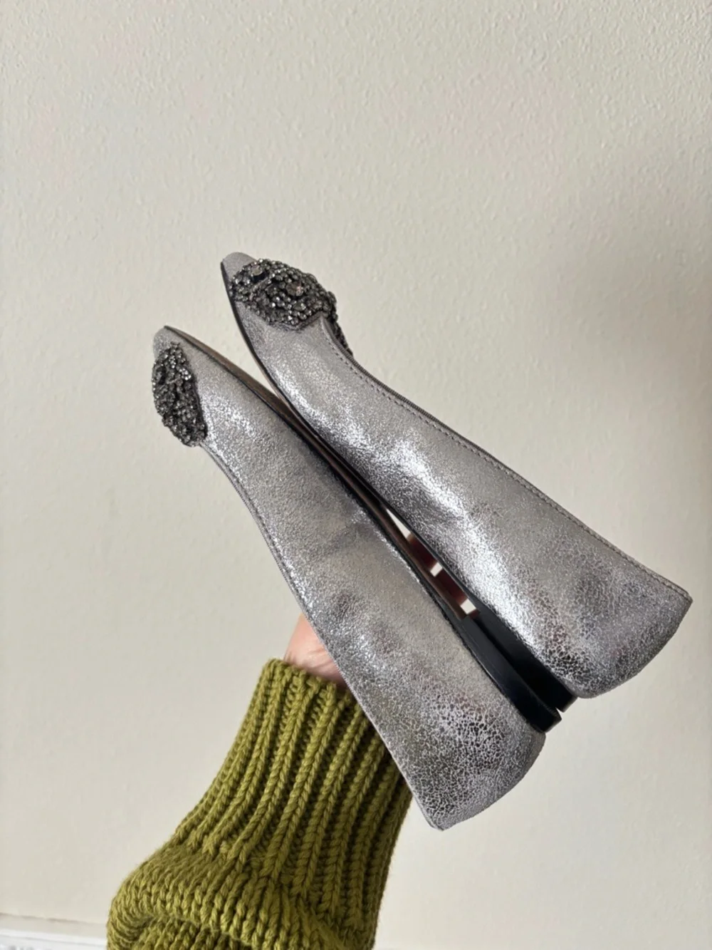 Tory Burch Silver Pointed Silver Bow Ballet Flats with Crystal Embellishment 5.5